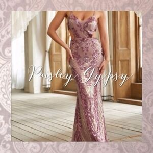 Premium Brand And Quality Special Event Maxi Dress in Blush Pink